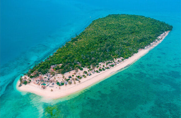 Bawe Island snorkeling